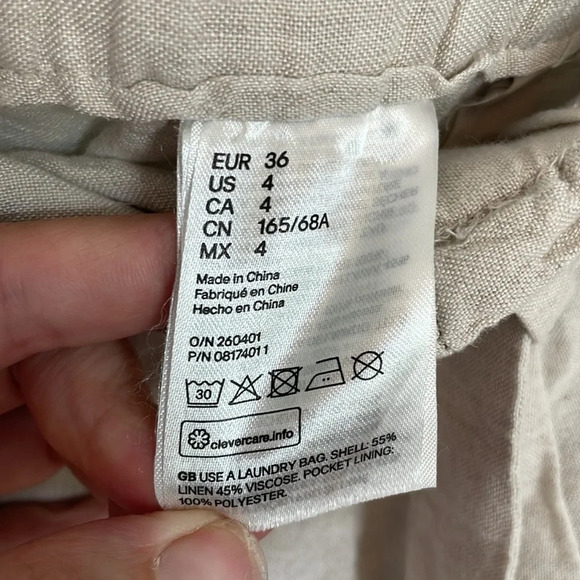 H&M linen blend women’s size 4 shorts with belt darts oatmeal cream small S - Picture 3 of 7